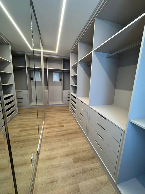 Closet-2